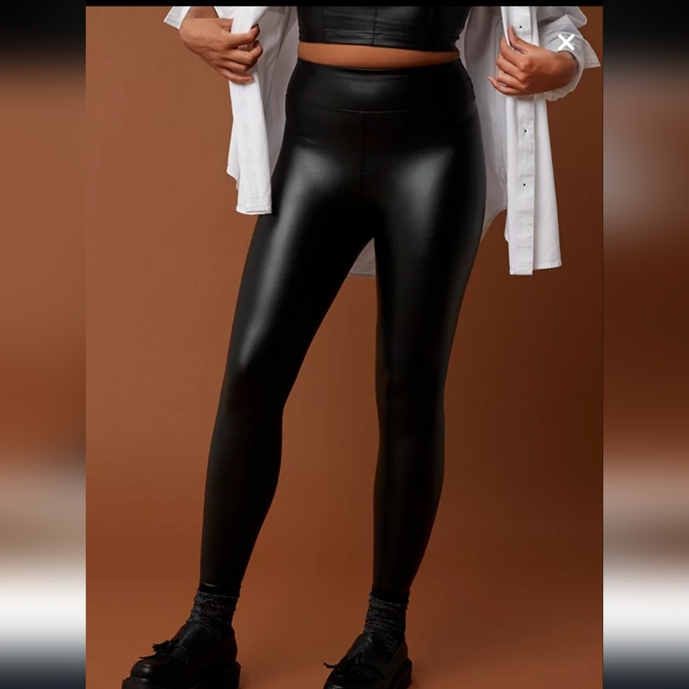NWT Aerie Real Luxe, High-Waisted, Faux Leather Leggings